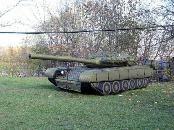红古陆地军事假目标坦克
